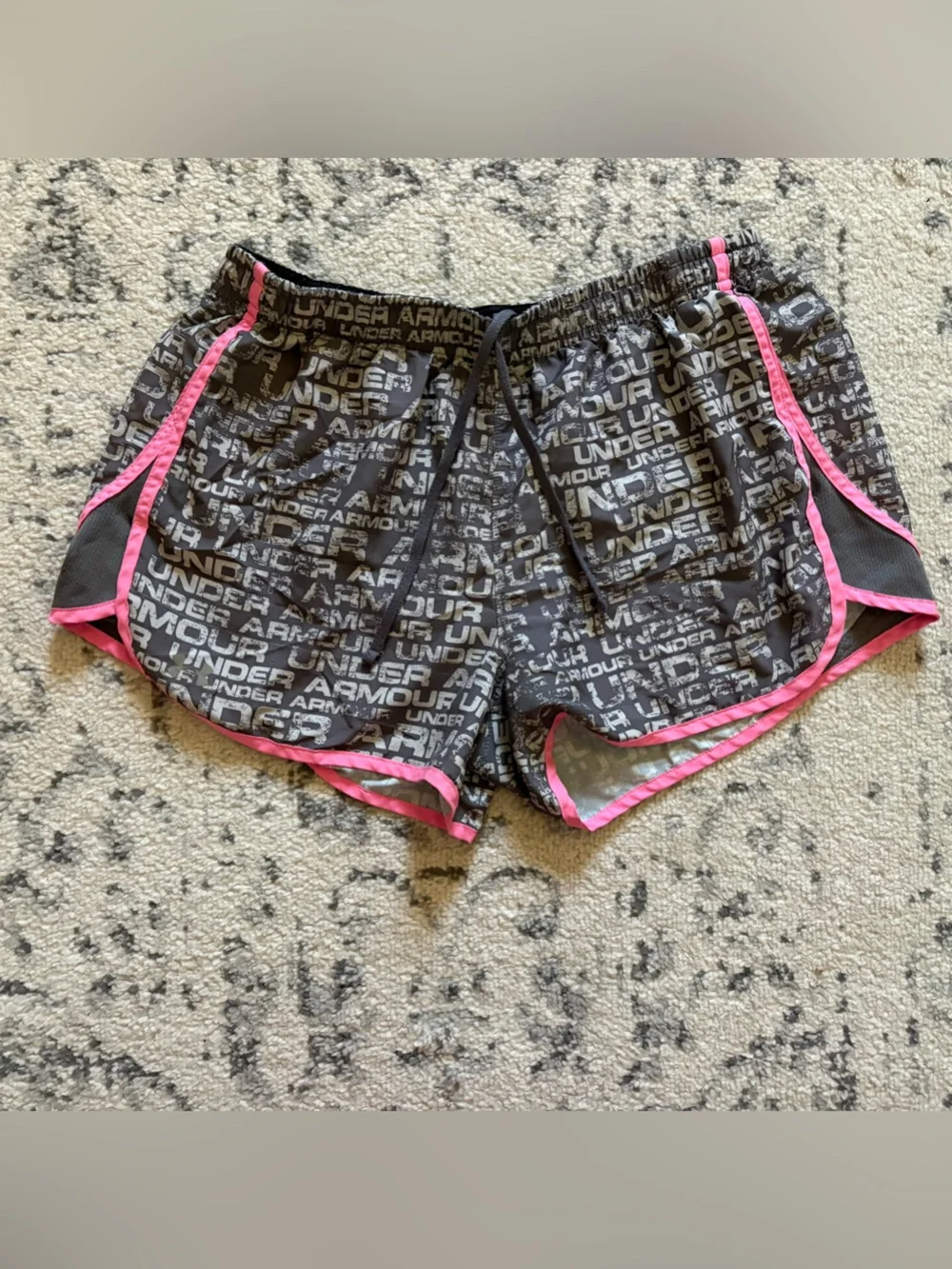 Under Armour Girls Black Shorts with Pink Trim and Logo Print size medium